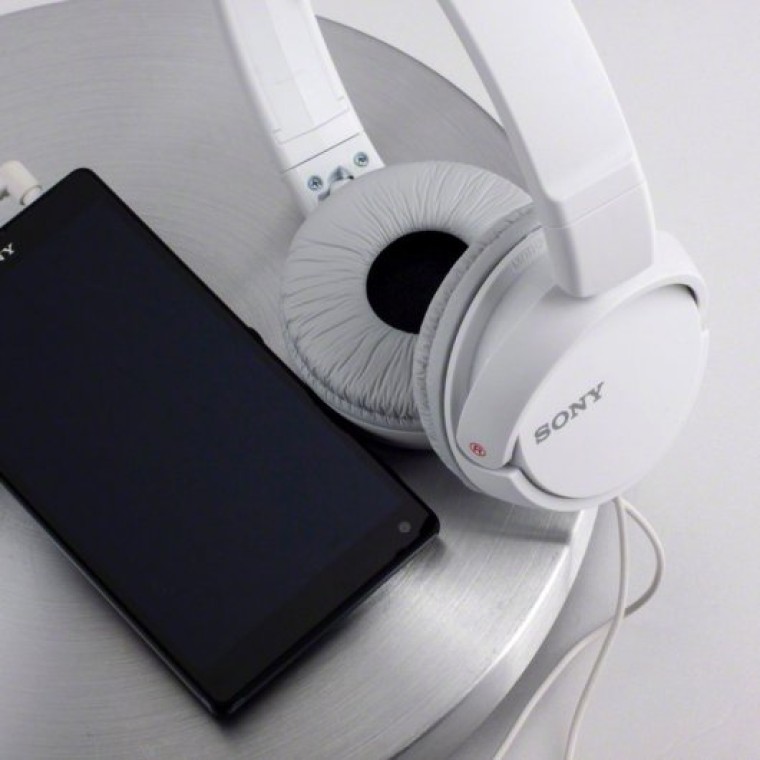 Sony MDR-ZX110AP Auriculares Hifi Blanco