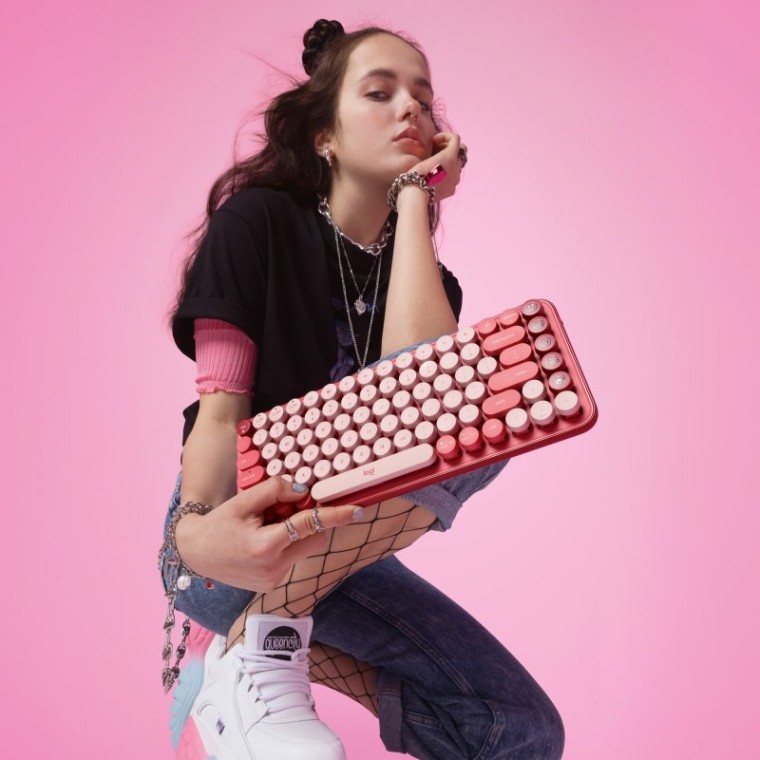 Logitech Pop Keys Heartbreaker Teclado Mecánico Inalámbrico Teclas Emojis Personalizables Layout UK