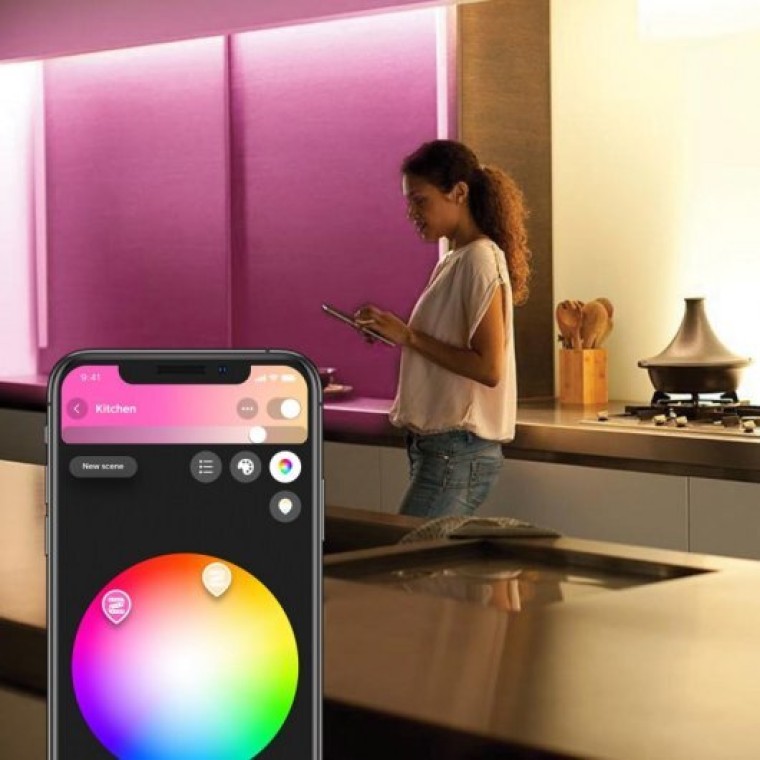 Philips Hue Lightstrip Plus Tira LED RGB con Alimentador 2m