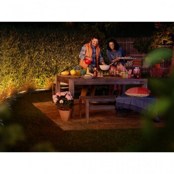 Philips Hue White and Color Ambiance Tira LED para Exterior 5m Philips Hue White and Color Ambiance Tira LED para Exterior 5m