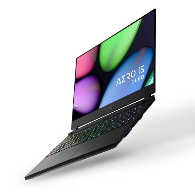 Gigabyte AERO 15 OLED XA-7ES5130SD Intel Core i7-9750H/16GB/512GB SSD/RTX 2070/15.6"