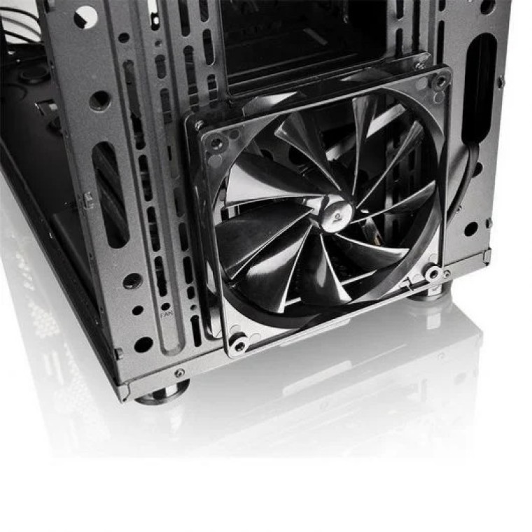 Thermaltake Suppressor F31 Cristal Templado Negra