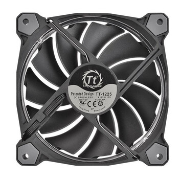 Thermaltake Pack 3 Riing 14 LED RGB Premium Edition Thermaltake Pack 3 Riing 14 LED RGB Premium Edition