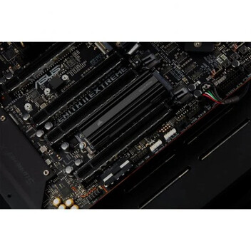 Corsair MP600 PRO 1TB M.2 NVMe PCIe Gen 4 x4 SSD Corsair MP600 PRO 1TB M.2 NVMe PCIe Gen 4 x4 SSD