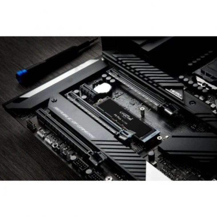 Crucial P5 Plus 1TB Gen4 NVMe M.2 SSD con Disipador