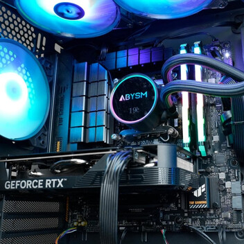 Ordenador Sobremesa Epical-Q Exod AMD Ryzen 7 7800X3D/32GB DDR5/2TB SSD/RTX 5070Ti + Windows 11 Home