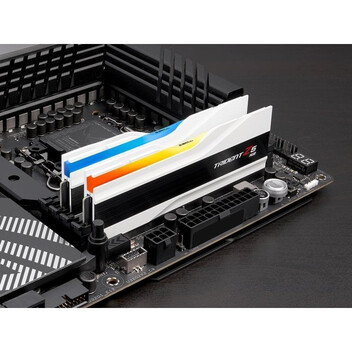 Memoria RAM G.Skill Trident Z5 RGB Blanco Mate DDR5 6000MHz 64GB 2x32GB CL30