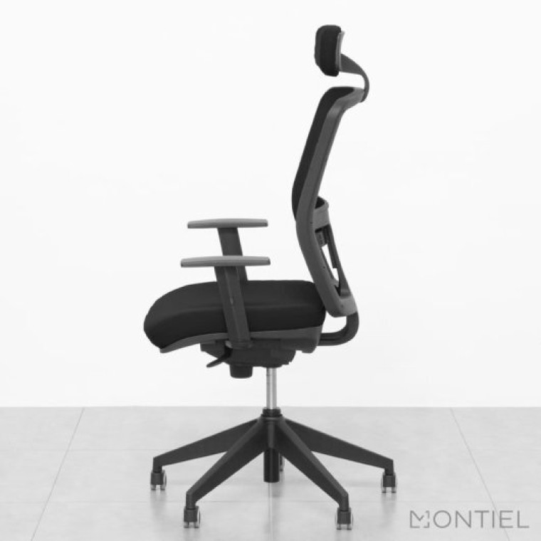 Oficinas Montiel JM Silla Ergonómica con Respaldo Malla y Cabezal Negro