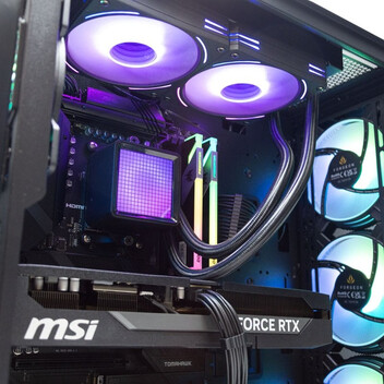 Ordenador Sobremesa PcCom Imperial AMD Ryzen 7 9800X3D / 32GB / 2TB SSD / RTX 5070 Ti V2