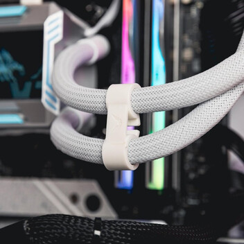 Valkyrie Syn 240 ARGB Kit de Refrigeración Líquida 240mm Blanca