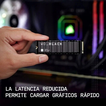 WD Black SN850X SSD 2TB M.2 2280 PCIe Gen4 NVMe Heatsink WD Black SN850X SSD 2TB M.2 2280 PCIe Gen4 NVMe Heatsink