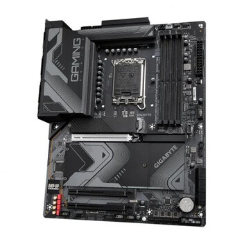 Gigabyte Z790 GAMING X AX Gigabyte Z790 GAMING X AX